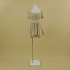 Vestido con tela Scuba mangas puffed color nude - Katia