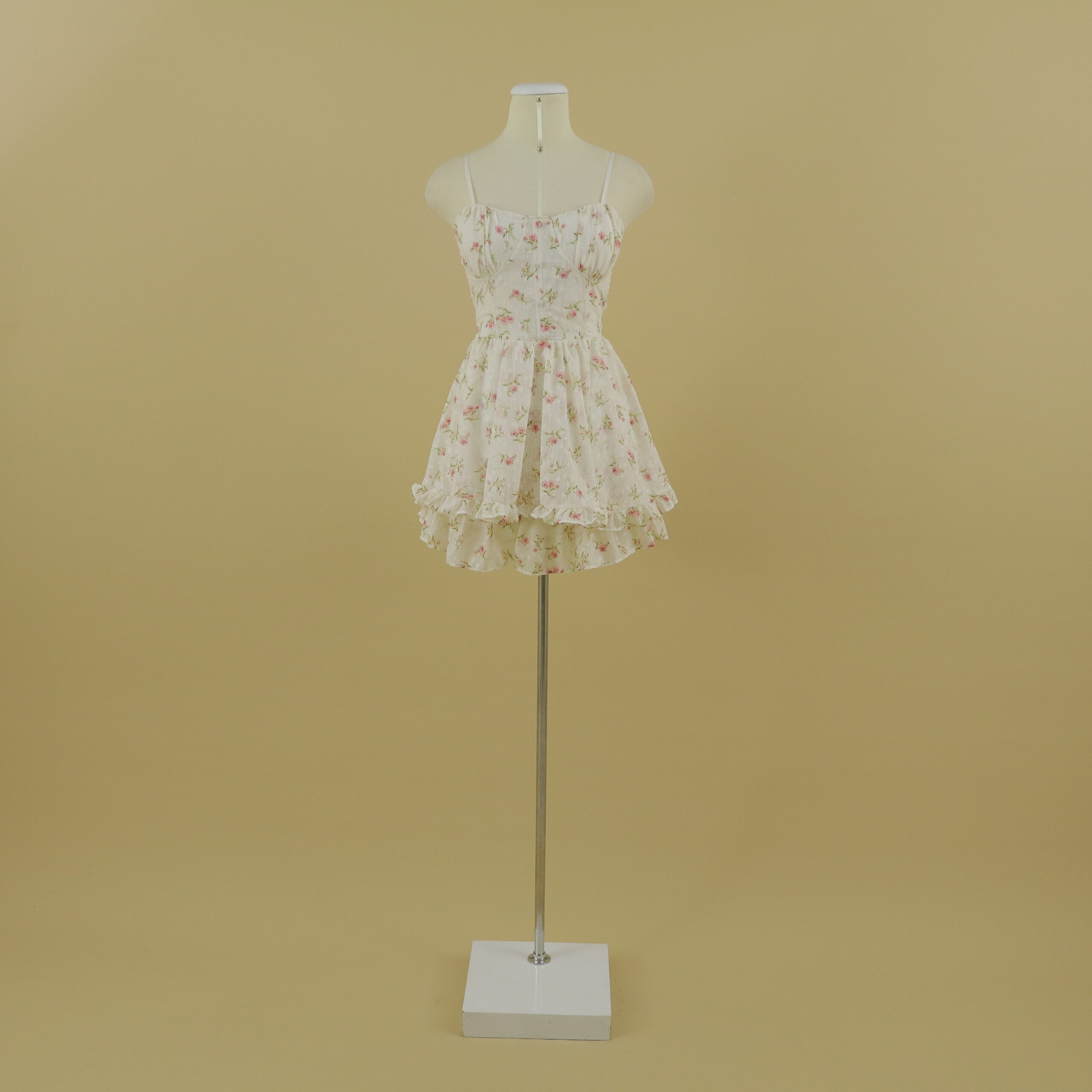 Vestido tela gasa estampada escote corazón corte campana color ivory floreado - Paulette