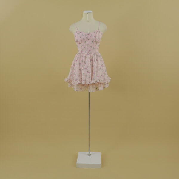 Vestido tela gasa estampada escote corazón corte campana color rosado floreado - Paulette