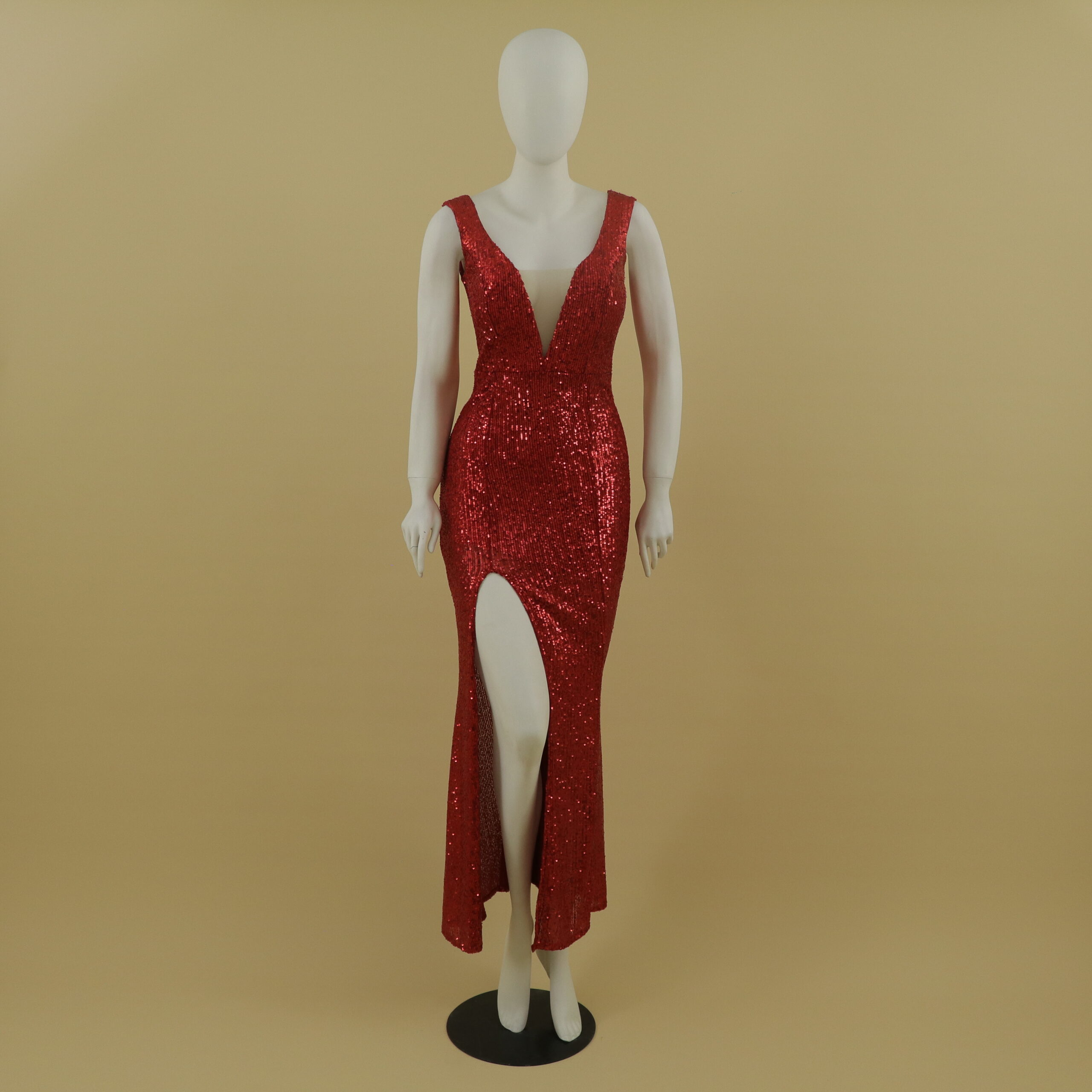 Vestido tela lentejuelas escote en v con abertura desde el muslo color rojo - Dayana Vestido tela lentejuelas escote en v con abertura desde el muslo color rojo - Dayana