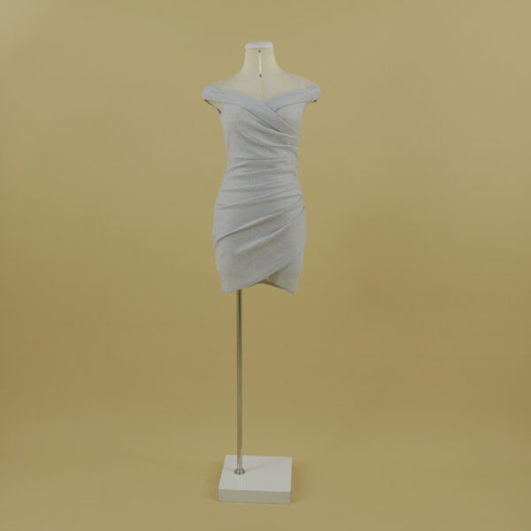 Vestido tela tornasolada corte sirena color plateado - Nora
