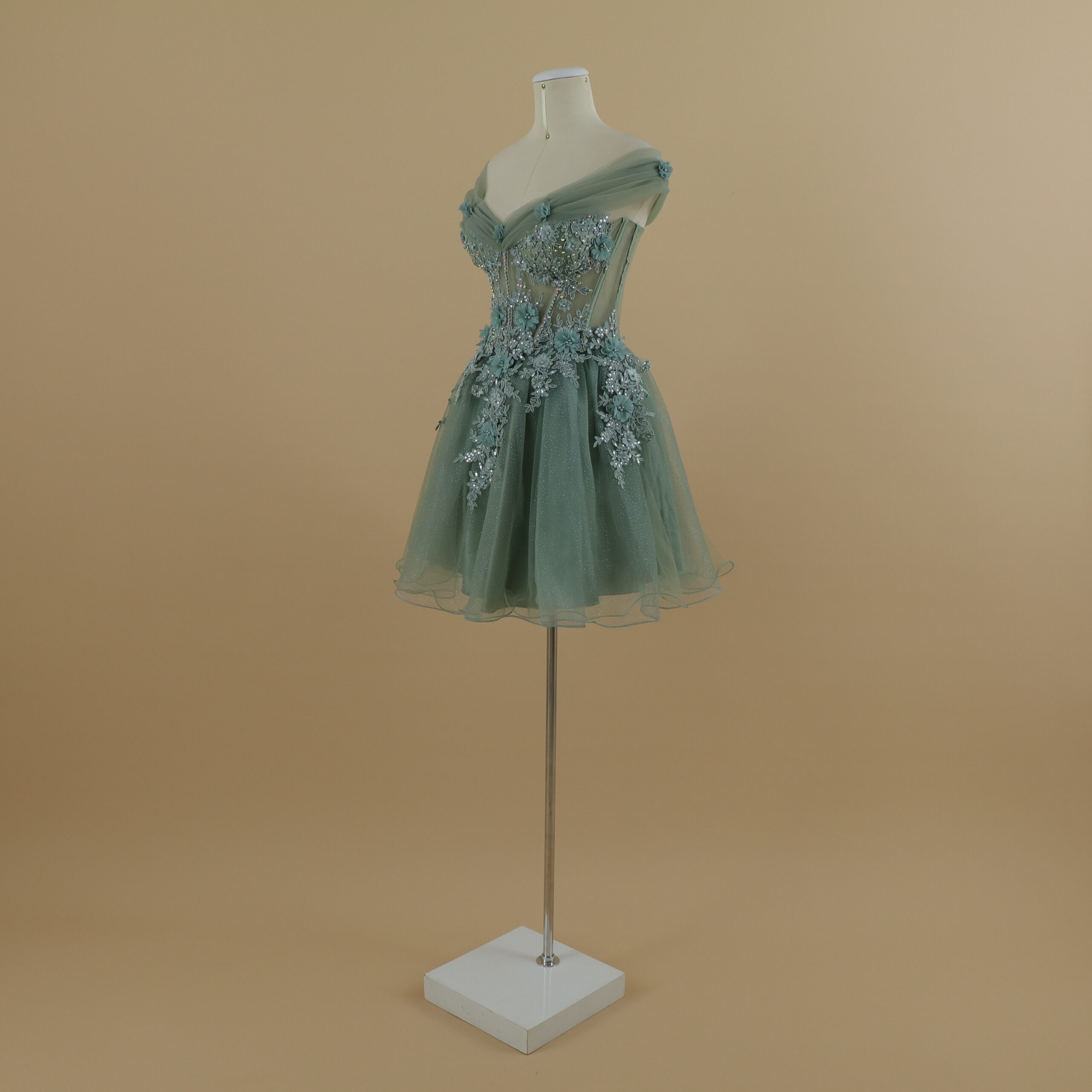 vestido para celebrar quince años falda corta de 2 capas corta campana saten y tul brillante verde cemento - Johana vestido para celebrar quince años falda corta de 2 capas corta campana saten y tul brillante verde cemento - Johana