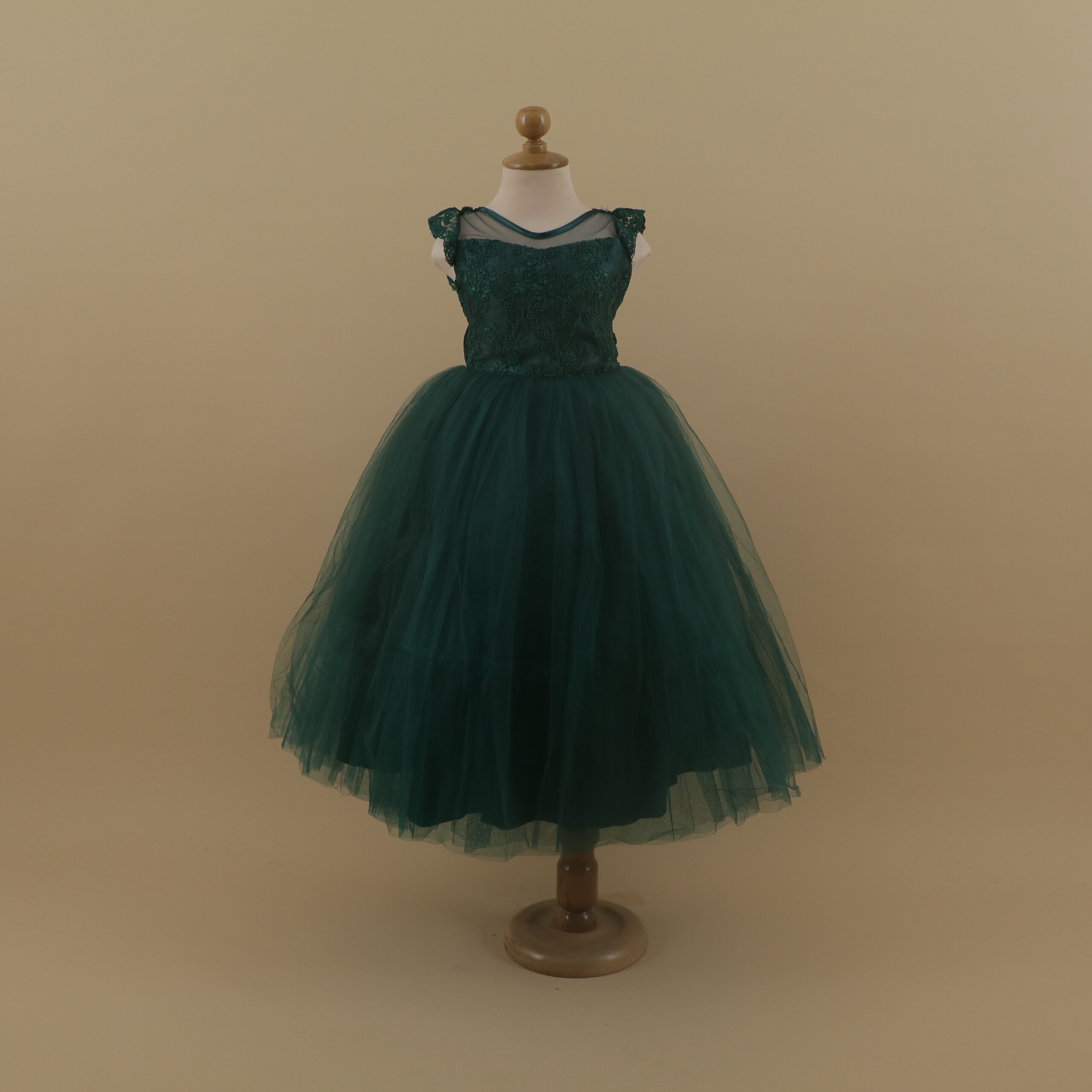 vestido para niñas encajes en mariposa con pedreria escote redondo color verde botella - Karla