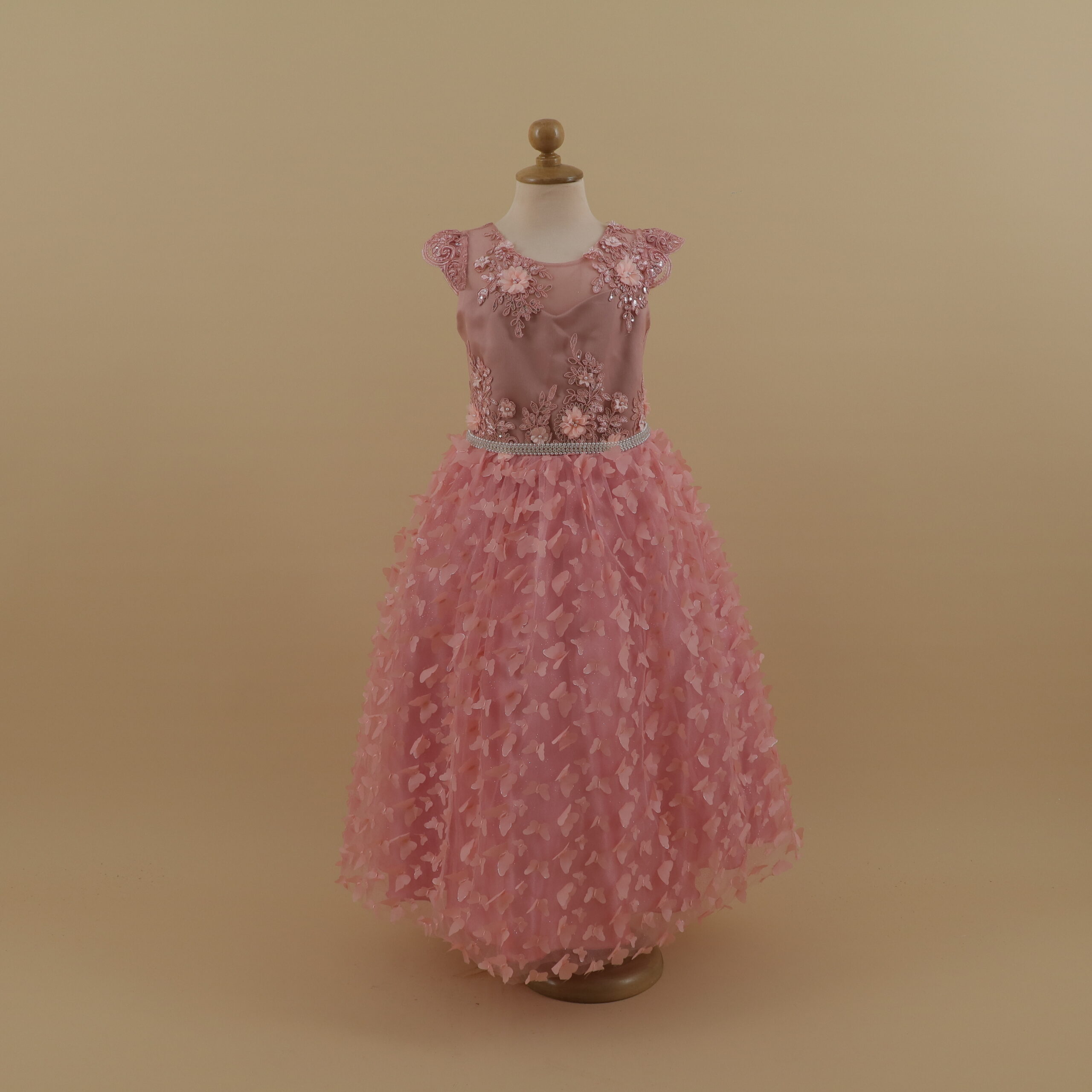 vestido para niñas palo rosa tela satén tul y encajes de mariposa mangas kimono - Pierina