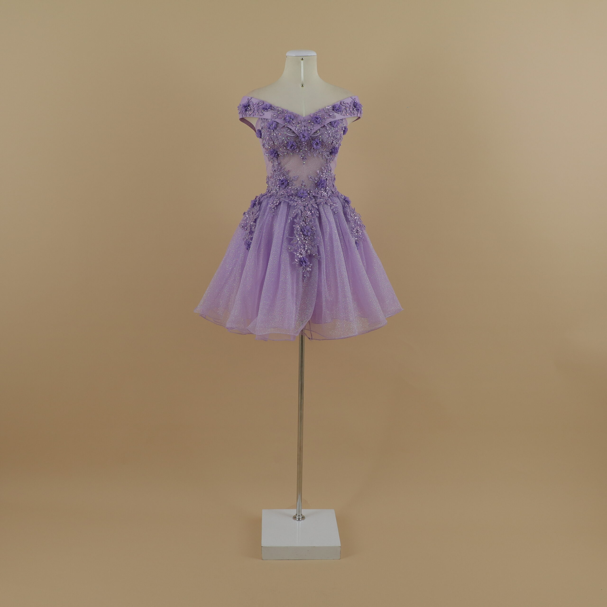 vestido para quinceaños lila tela satén con pedrería encajes 3d falda pequeña de 2 capas - Yolanda