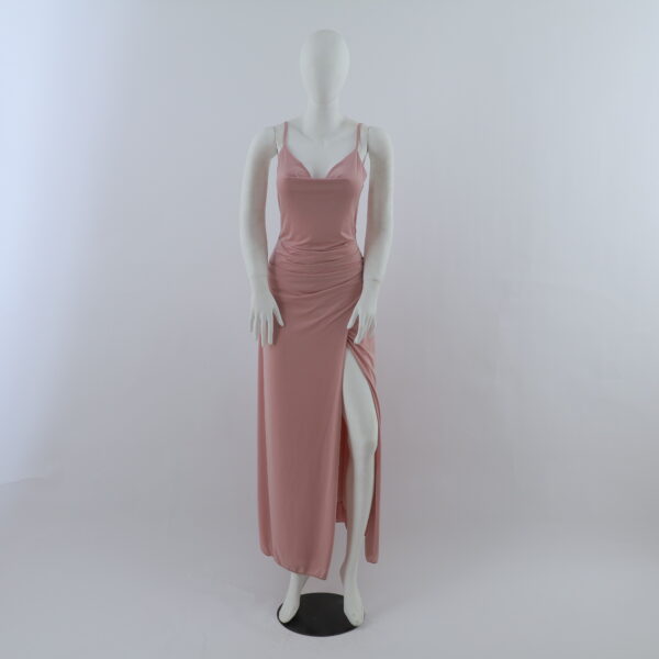 vestido tela piel de durazno estilo corte sirena color palo rosa - Dafne