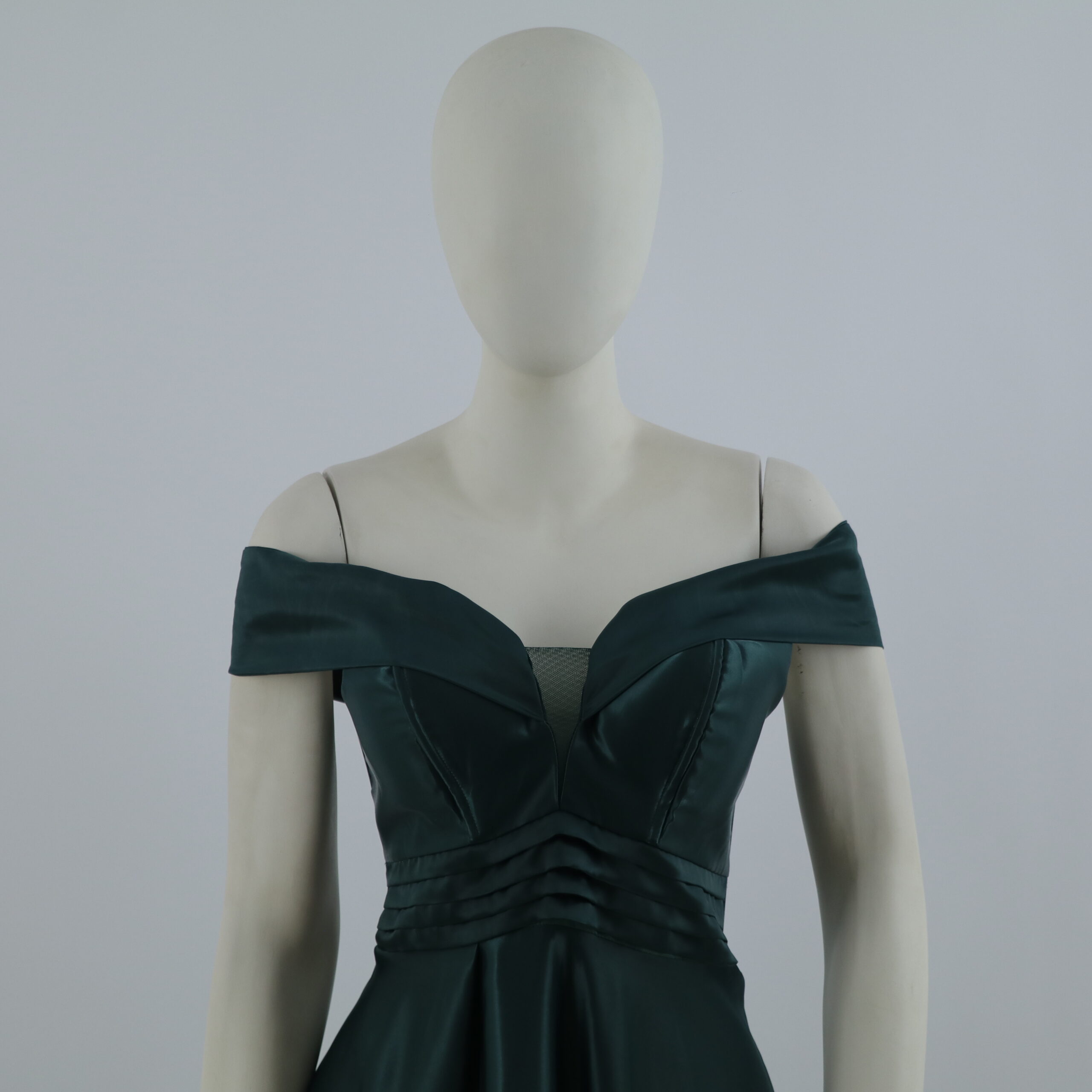 vestido tela versace escote v color verde botella - Cameron vestido tela versace escote v color verde botella