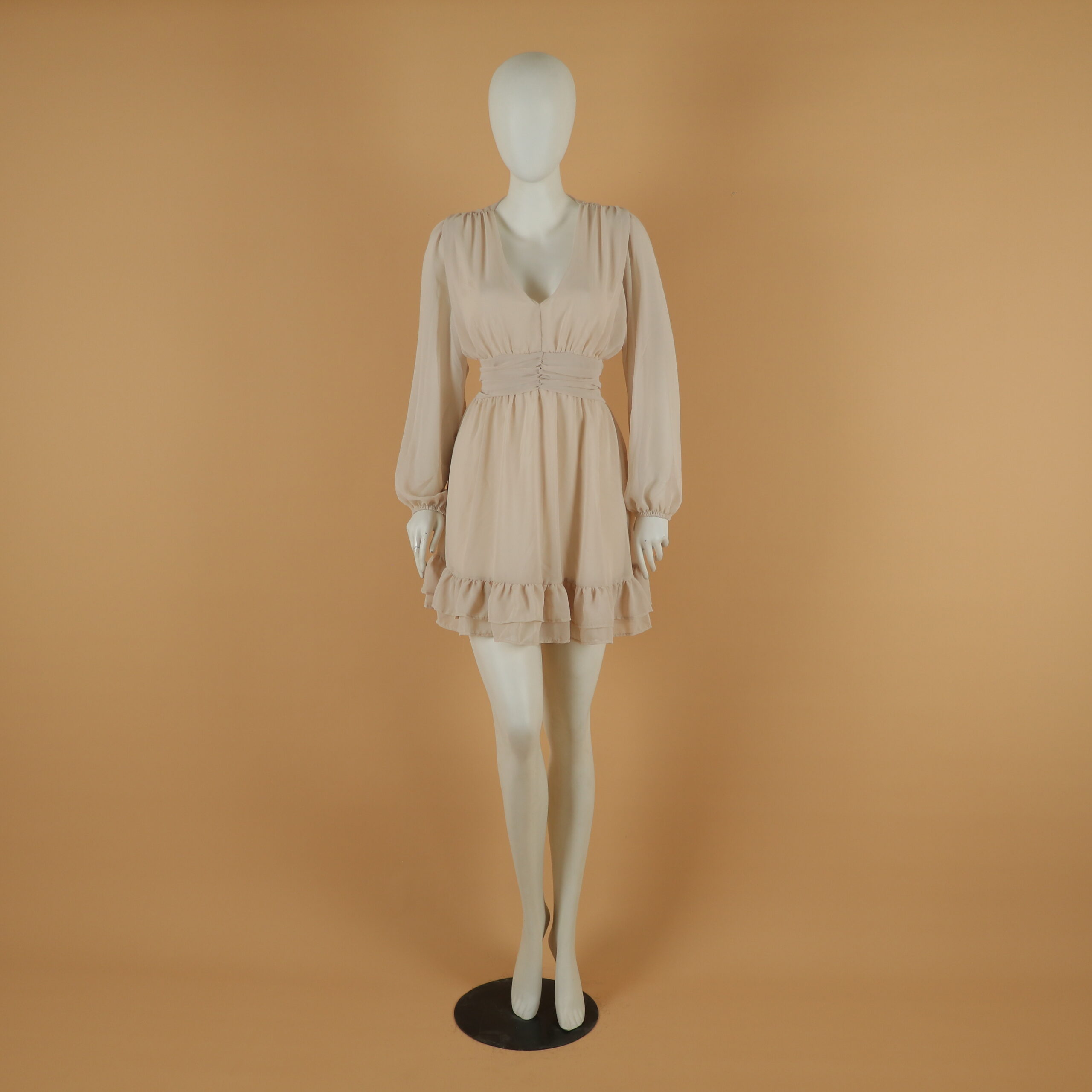 vestido corto tela gasa caida doble campana color nude - Anna vestido corto tela gasa caida doble campana color nude - Anna