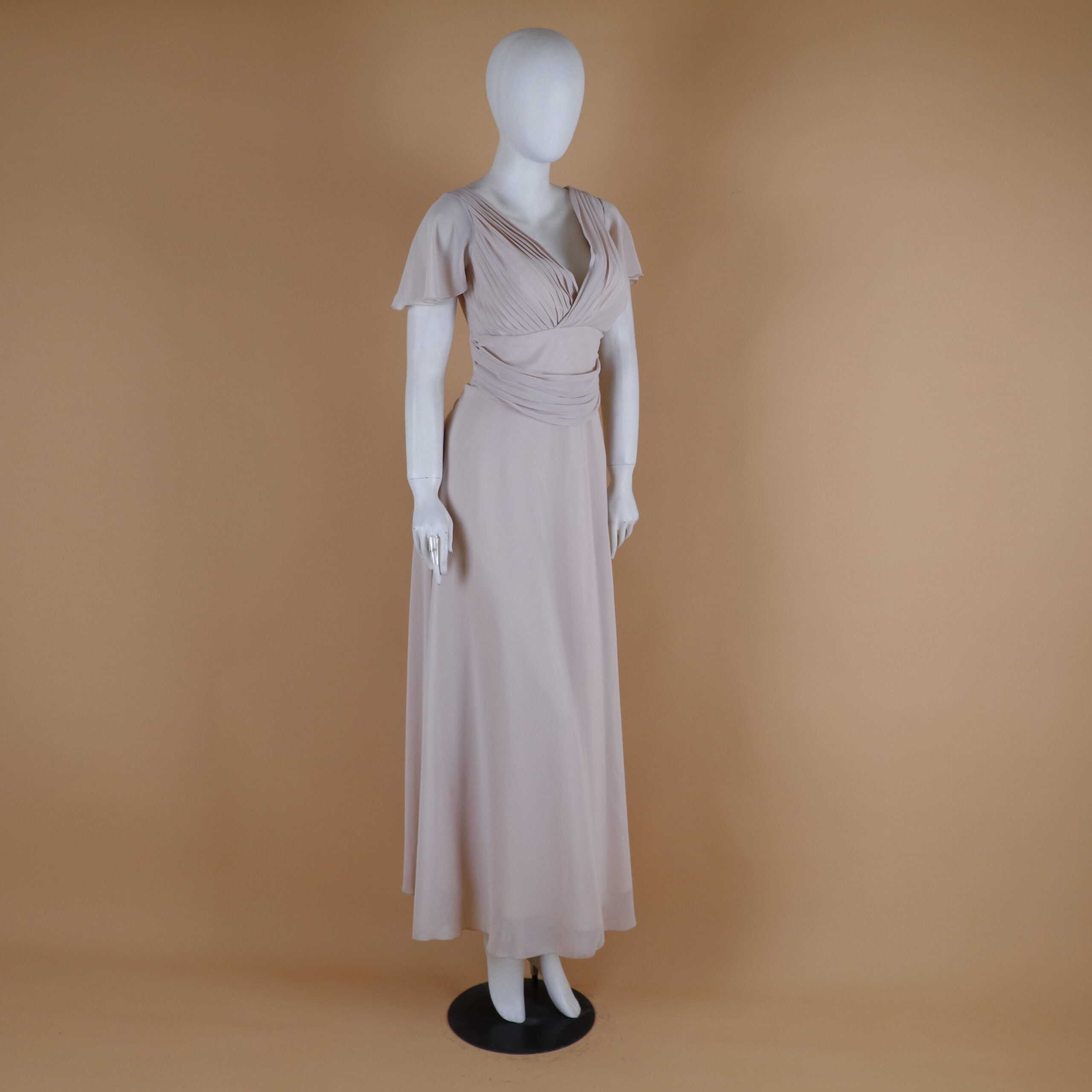 Vestido en tela gasa mangas acampanadas color nude - Eines