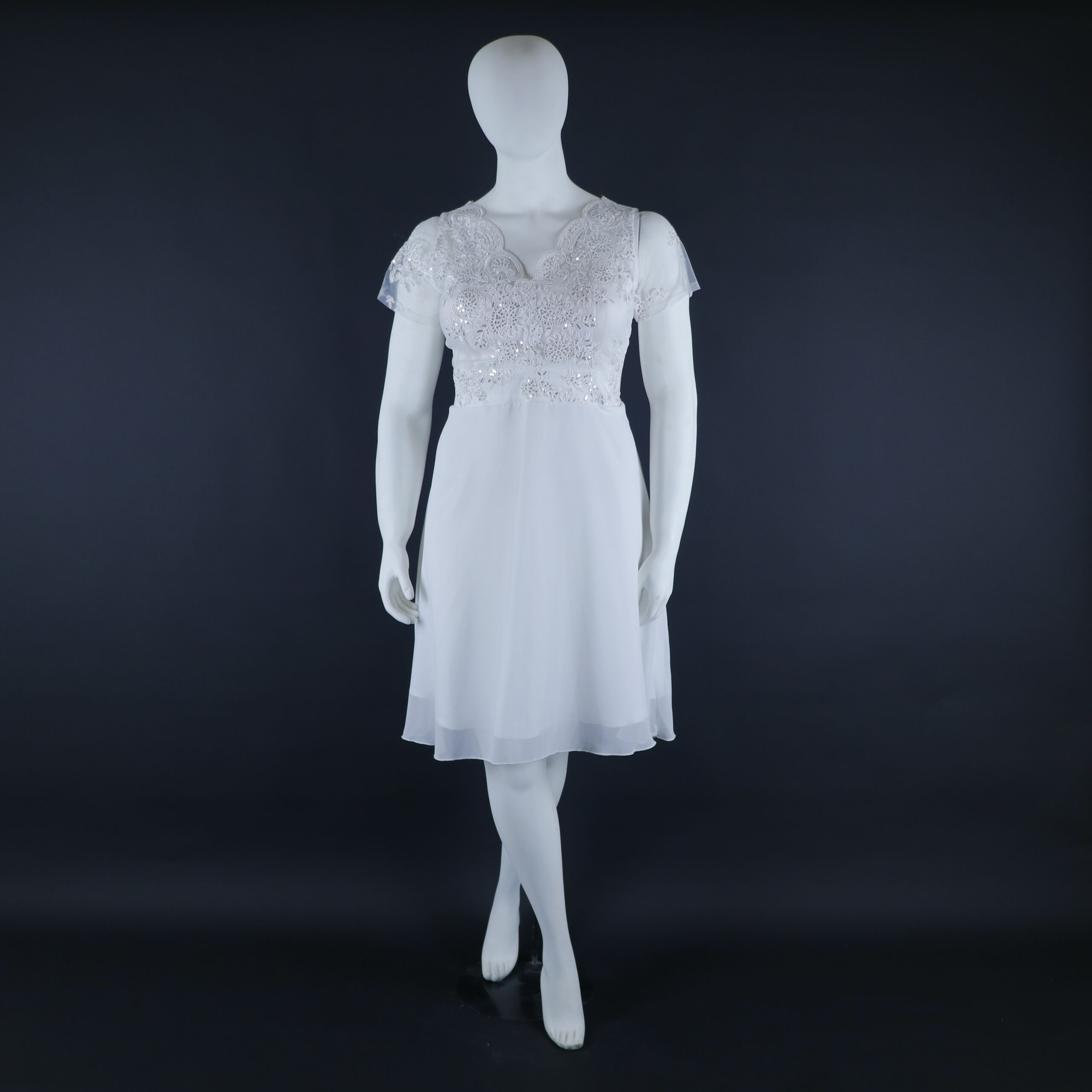 Vestido novias XXL encaje con lentejuelas color blanco - Michelle Novias