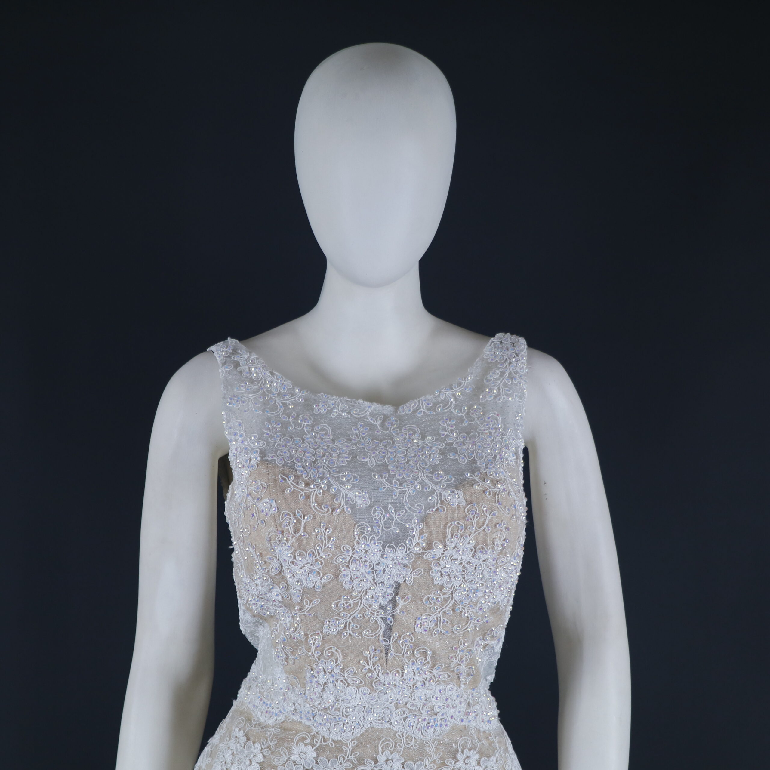 Vestido novias tela stretch escote redondo color beige - Ginebra Novias