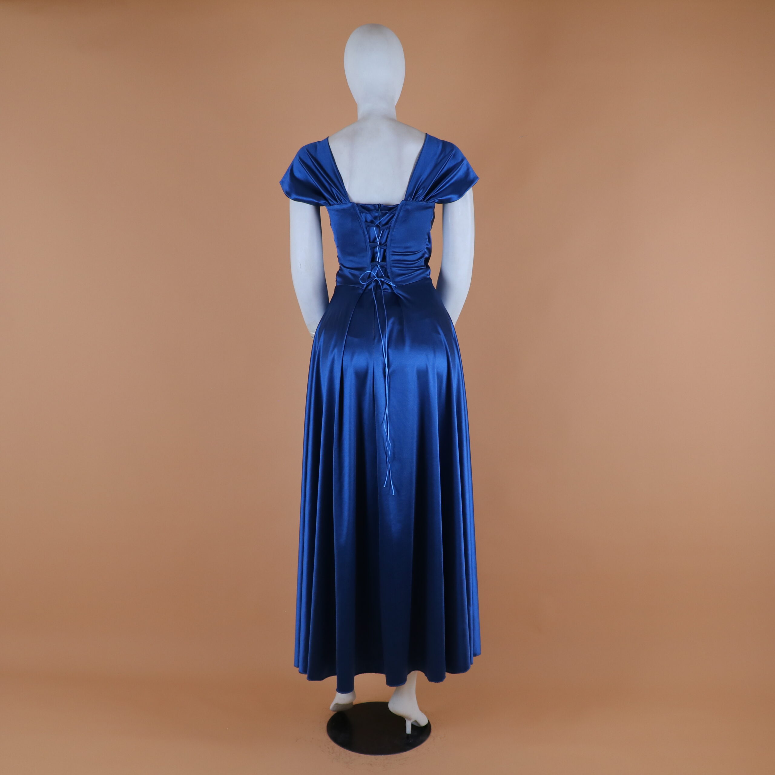 Vestido tela saten con cierre y corset color azul acero - Catalina