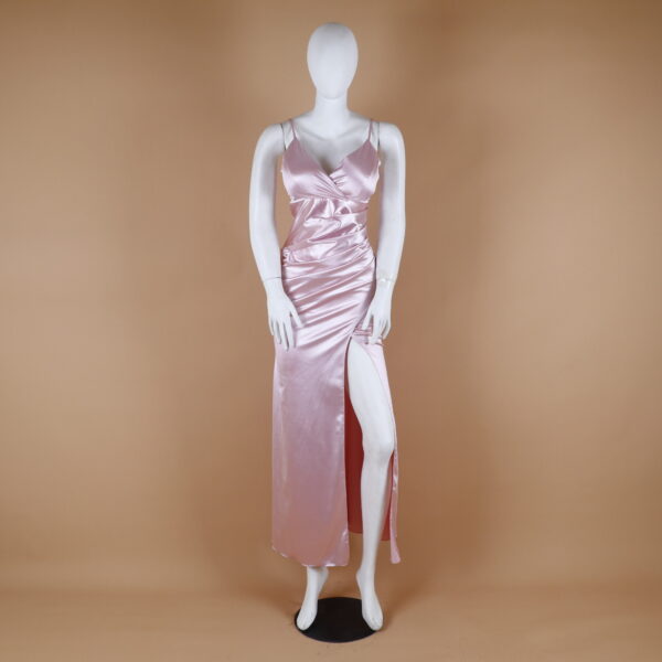 Vestido tela saten corte sirena color rosa nude - Lily