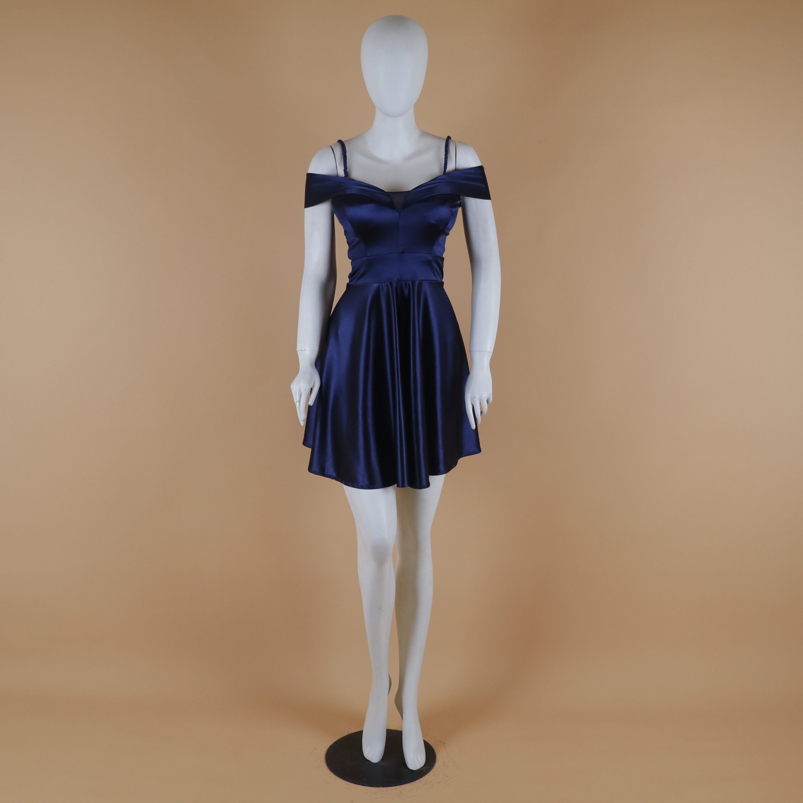 Vestido tela satinada corte en línea A color azul eléctrico - Carely