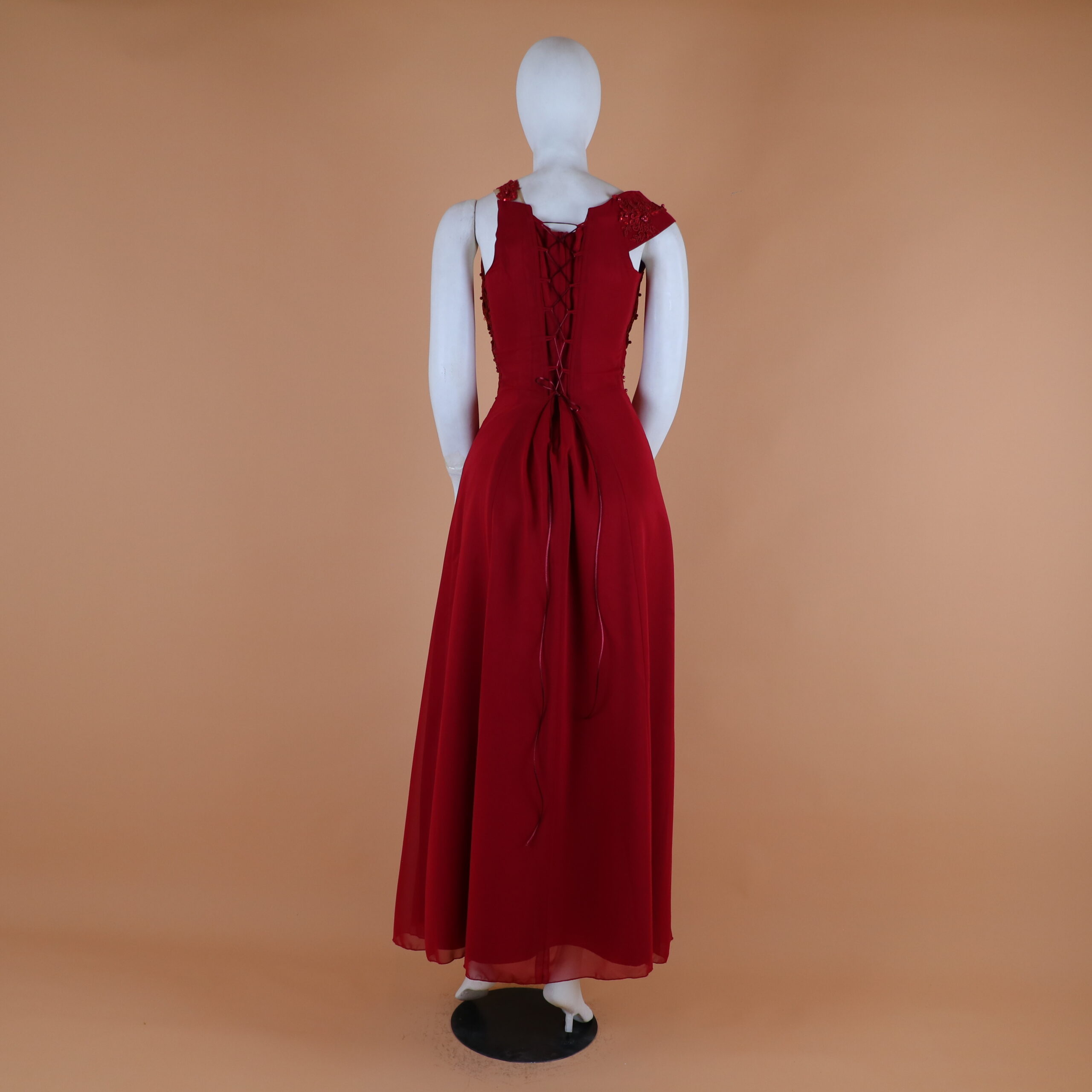 vestido largo con cierre y corset color vino - Samantha