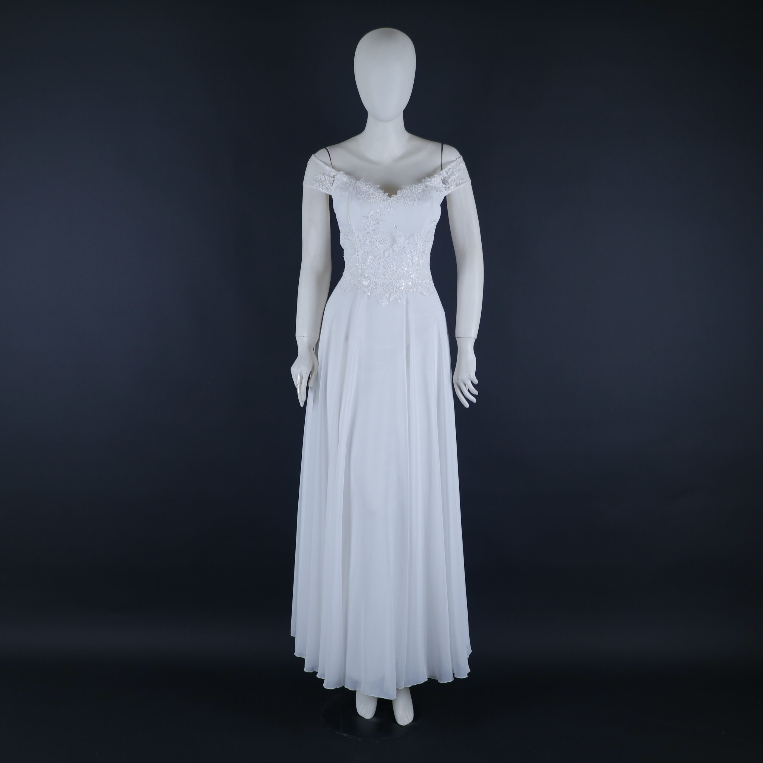 vestido novias en tela gasa con mangas caidas color perla - Brisa Novias