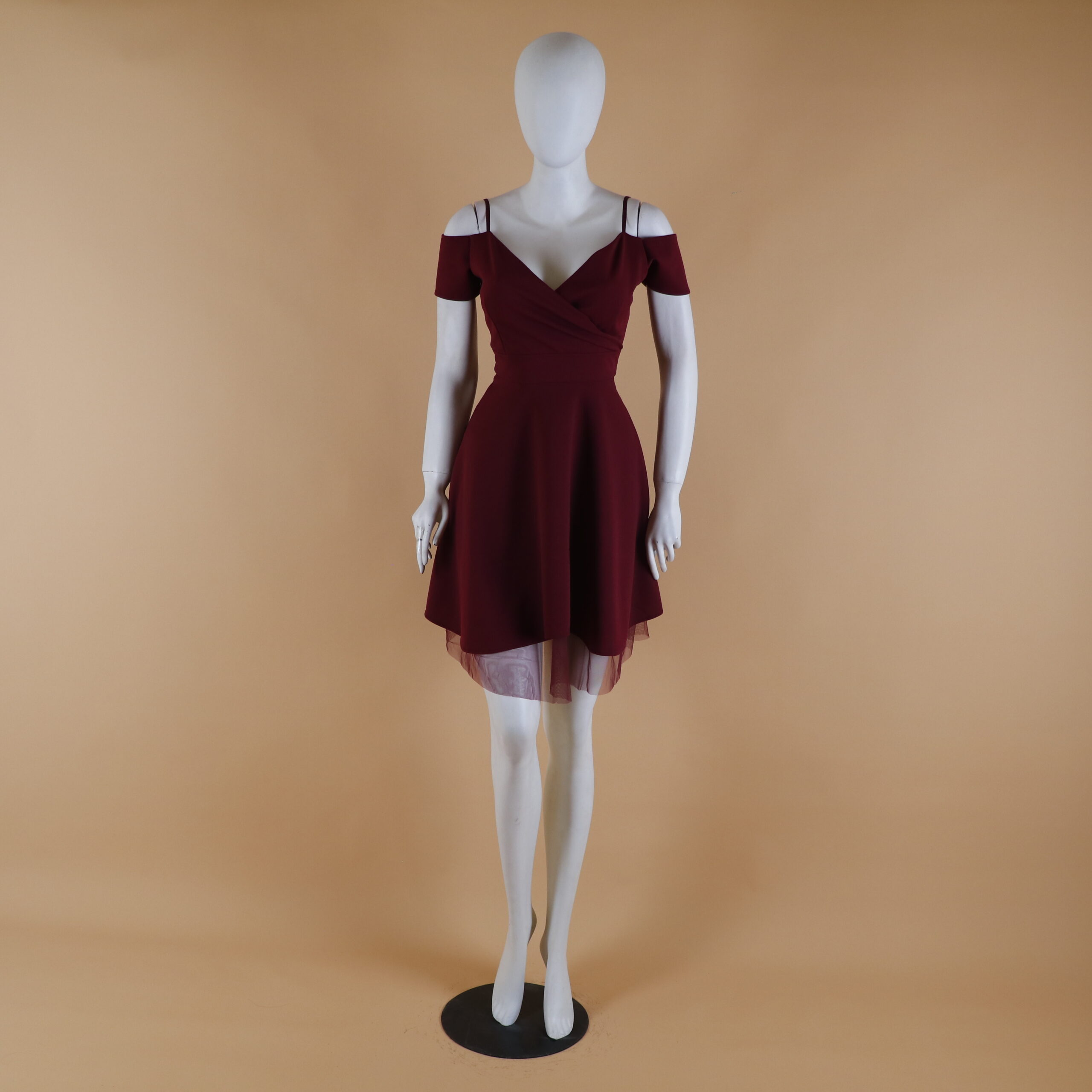 vestido tela scuba corte en línea A color vino - Lua