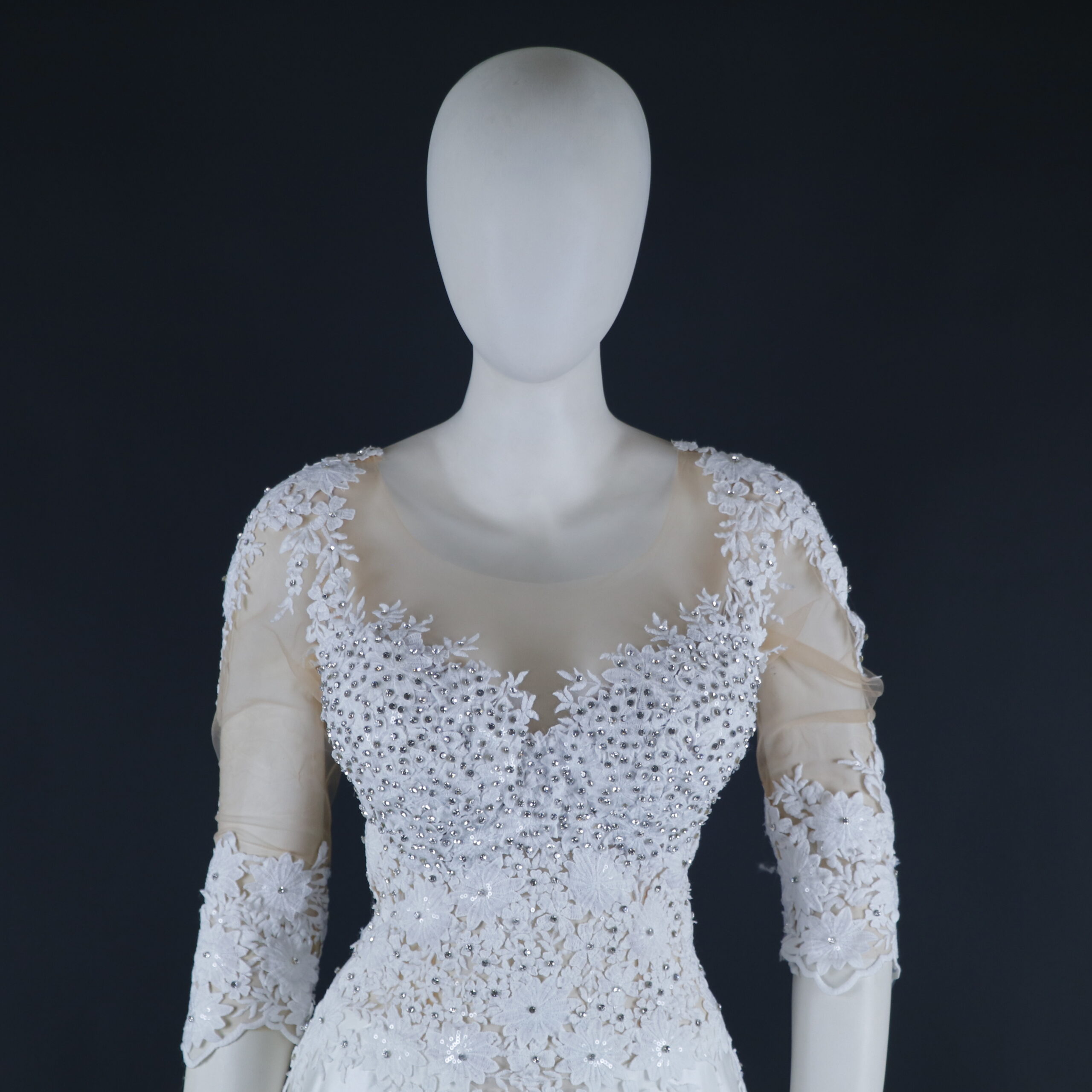 Vestido novias tela podesua tul con bruselas escote pico color ivory - Frida
