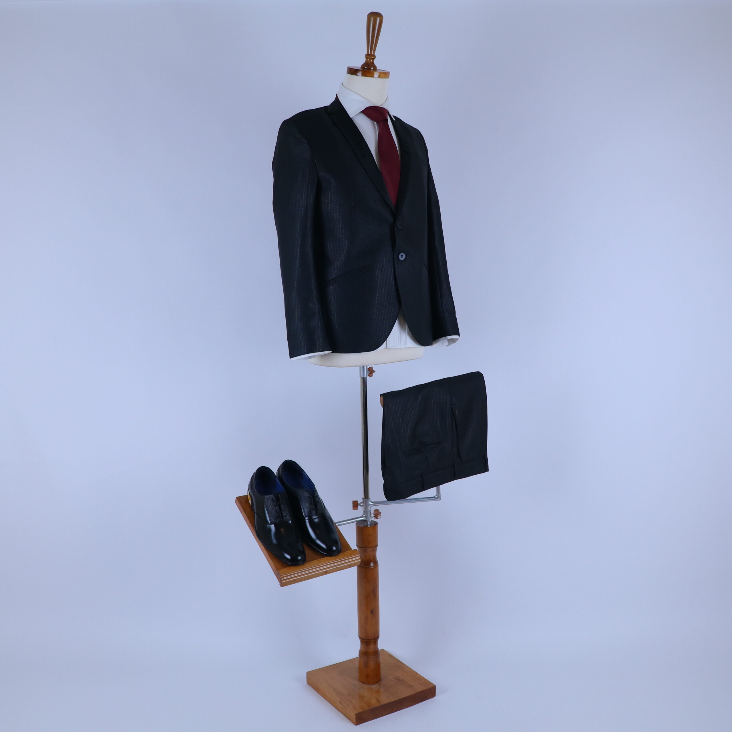 traje clasico color negro - Kenedy traje clasico color negro - Kenedy