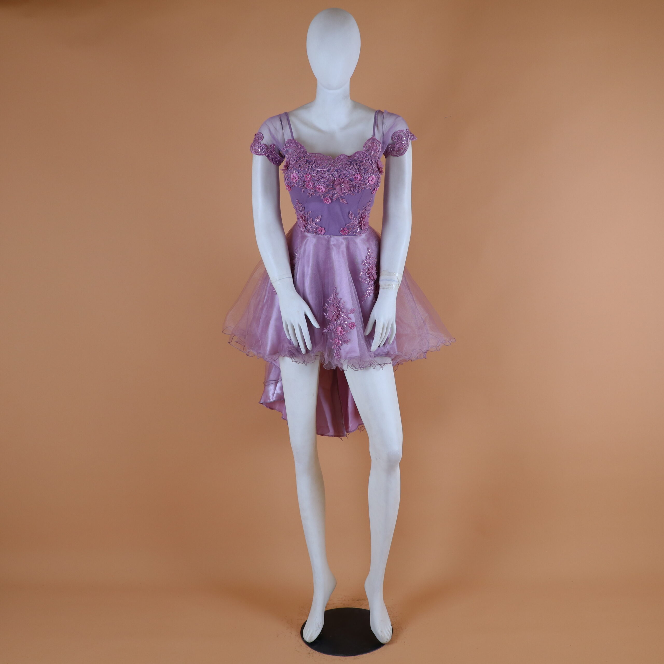 vestido tela tul con encajes escote en u mangas cortas color malva - Amelia vestido tela tul con encajes escote en u mangas cortas color malva - Amelia