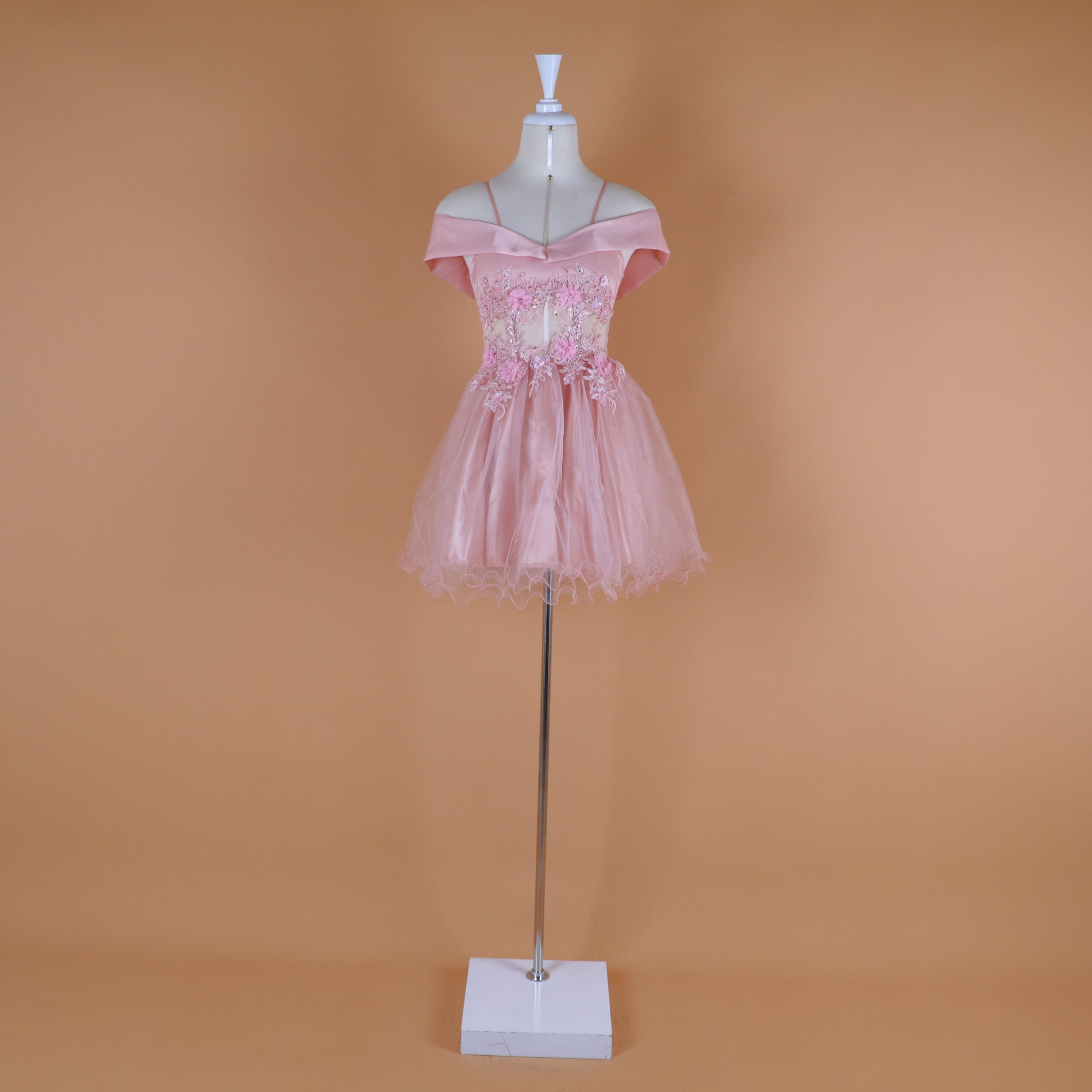 vestido tela versace tul y encajes 3d color rosa nude - Malena