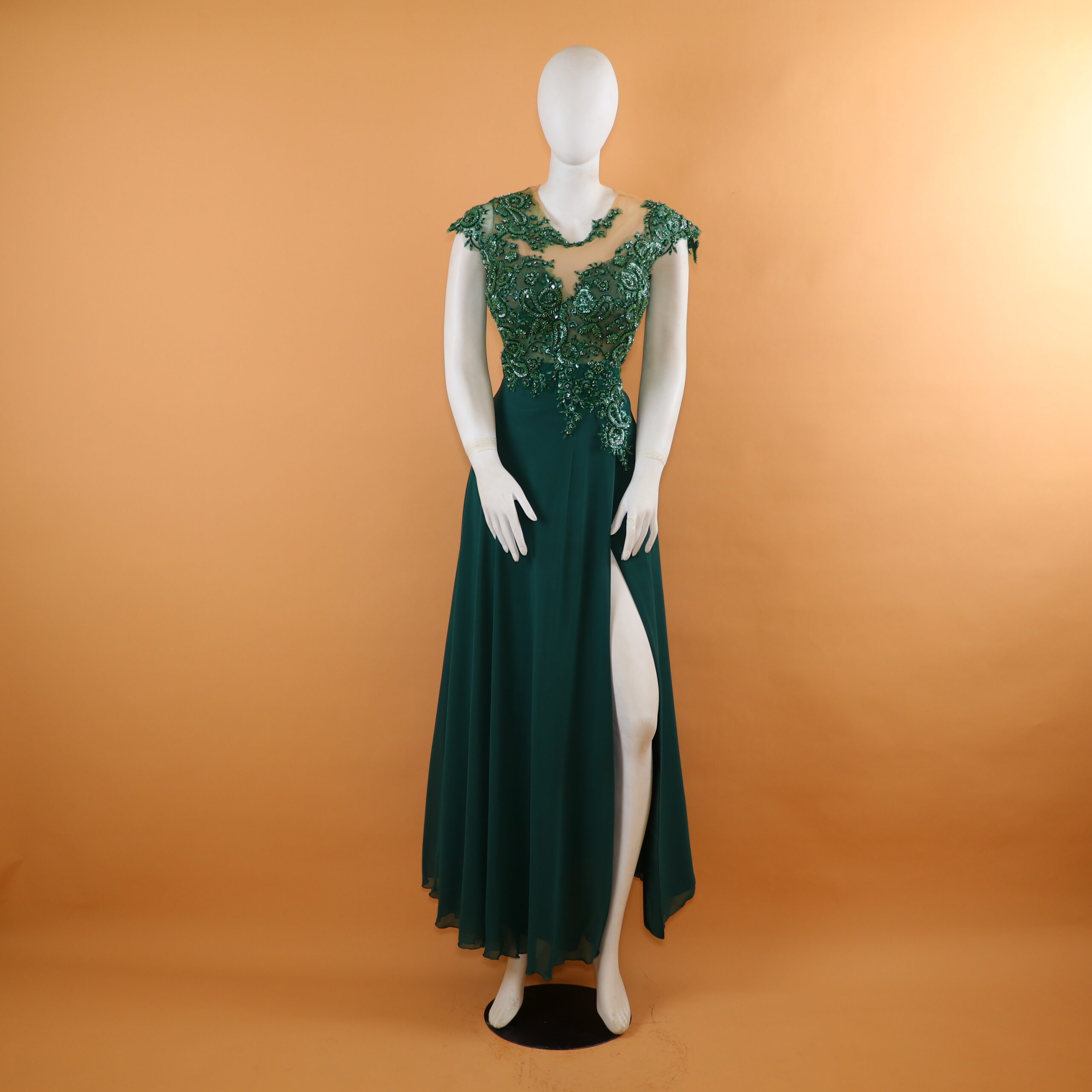 vestido corte princesa color verde botella - Milly