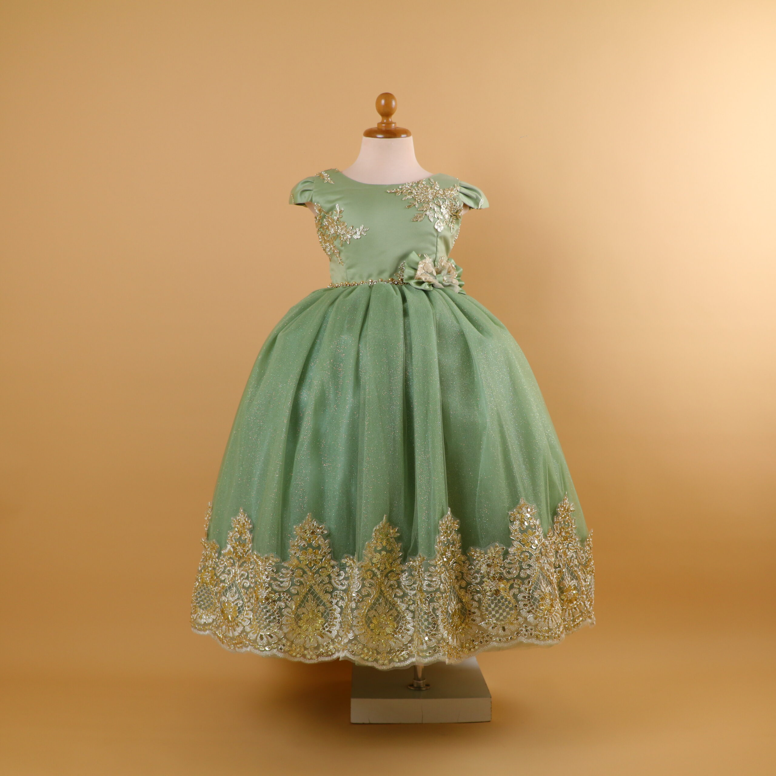 vestido para compromisos niñas color verde olivo escote u - Sandra