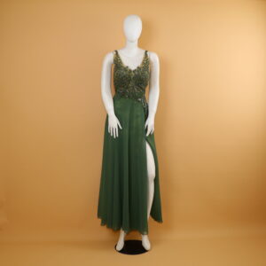 vestido tela gasa corpiño con bruselas en pedreria color verde olivo - Sarai