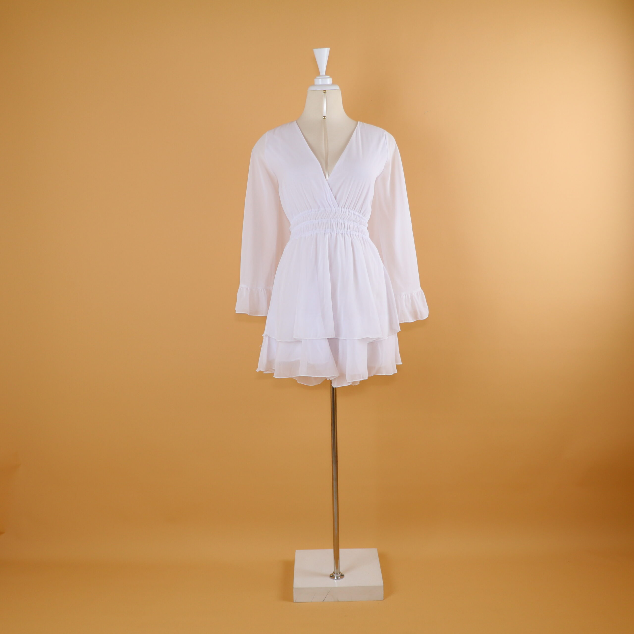 vestido tela gasa tipo short color blanco - Brisney