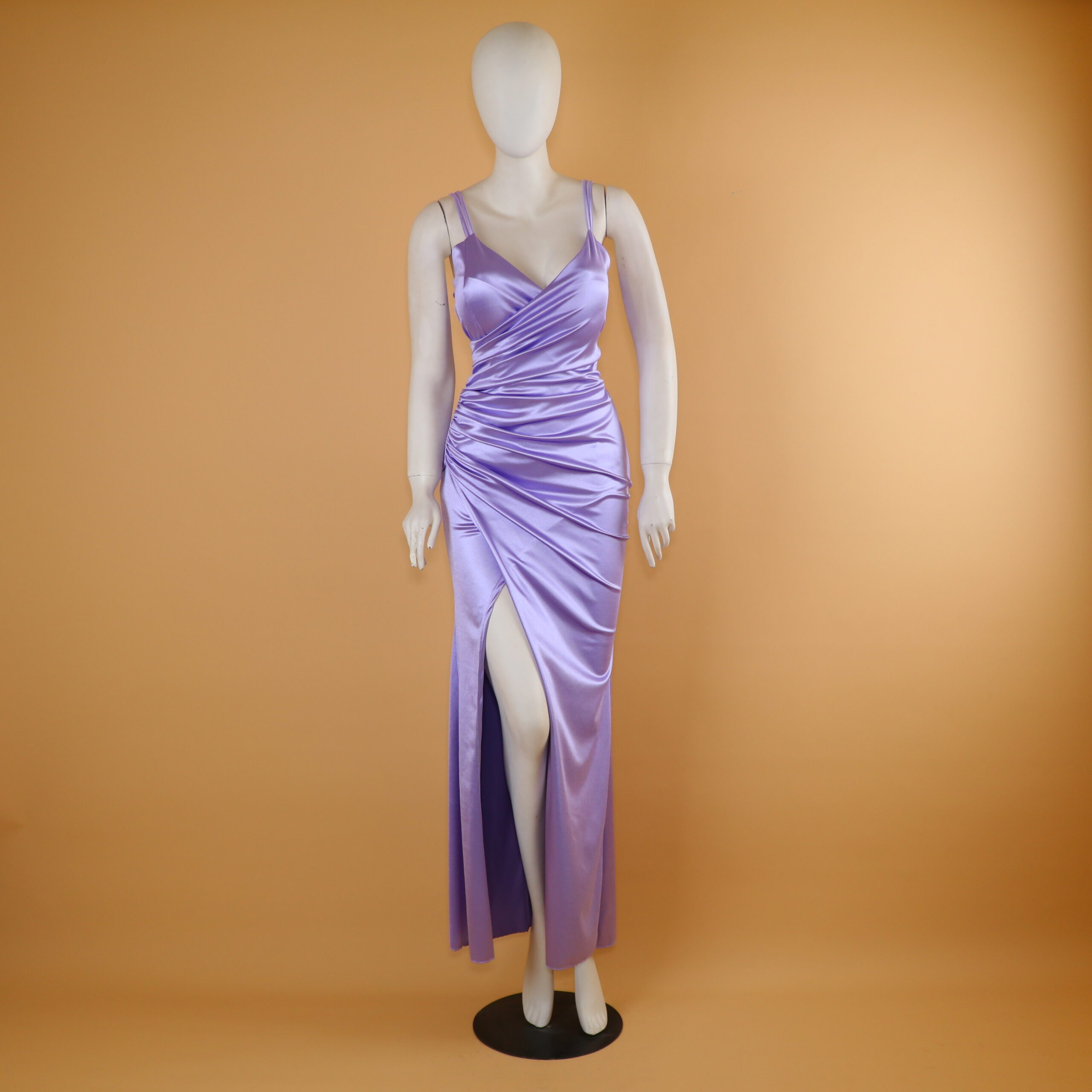vestido tela saten cintura drapeada color lila - America vestido tela saten cintura drapeada color lila - America