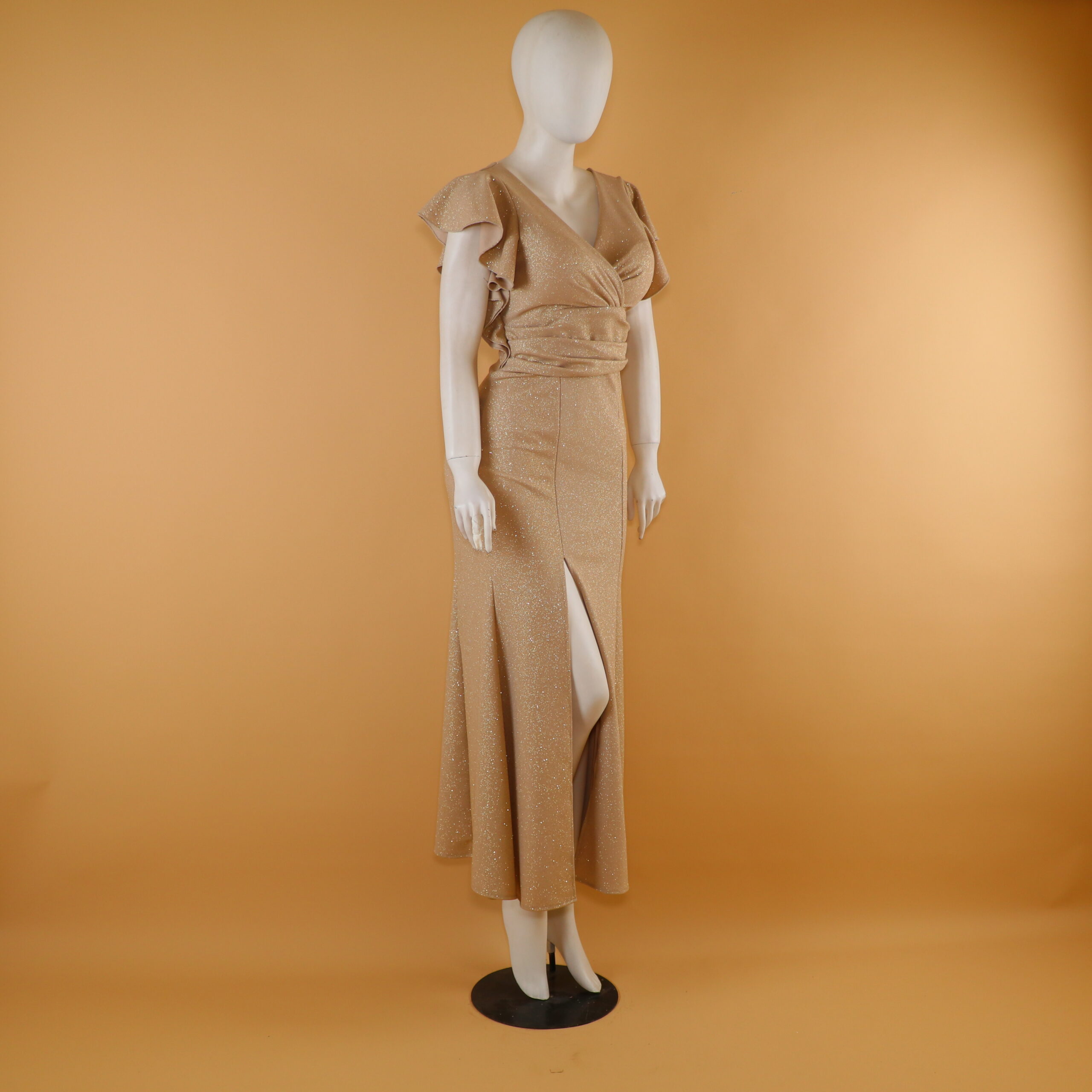 Vestido tela scuba escarchada con abertura desde el muslo color dorado - Rosy