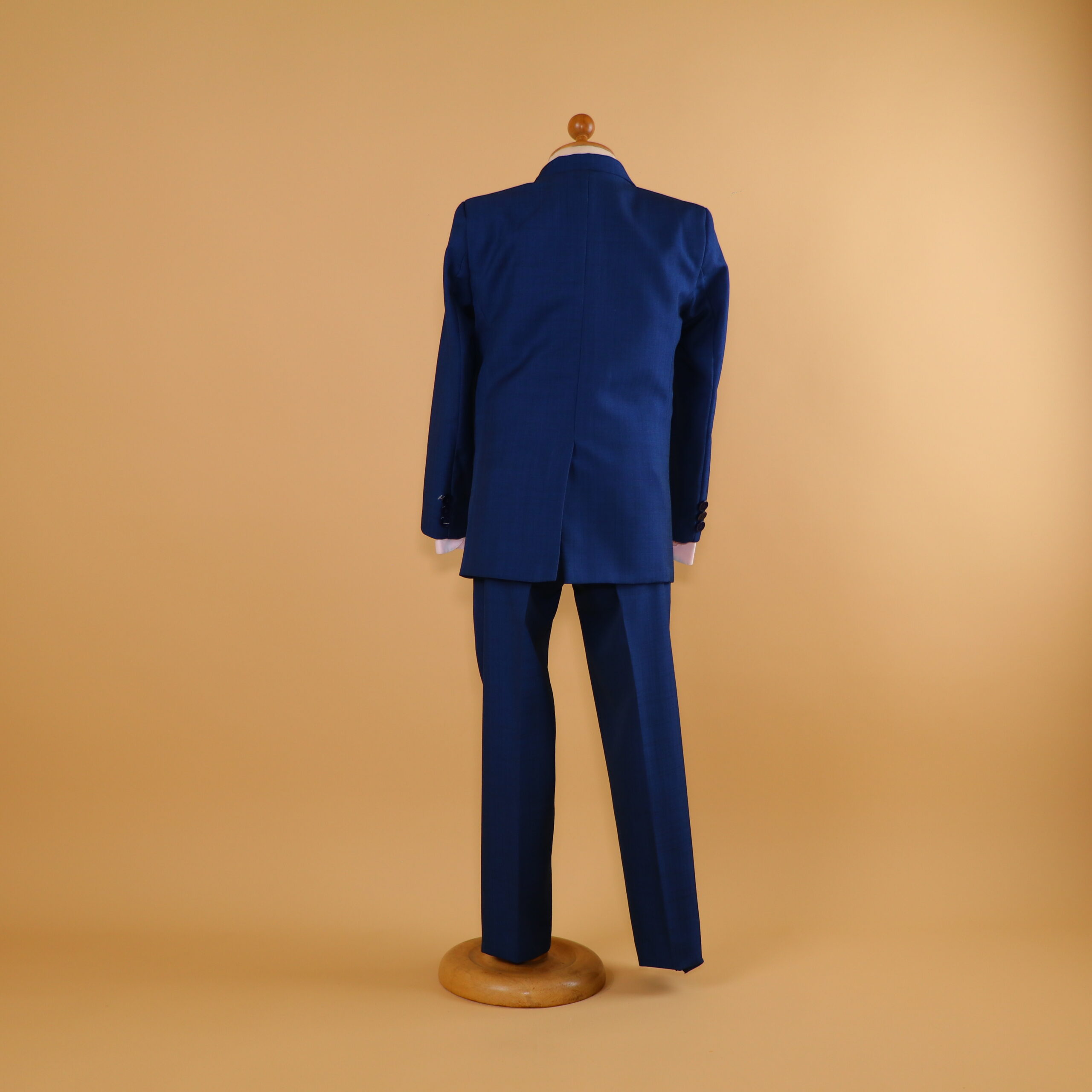 terno para niños corte americano color azul barcelona - Junior