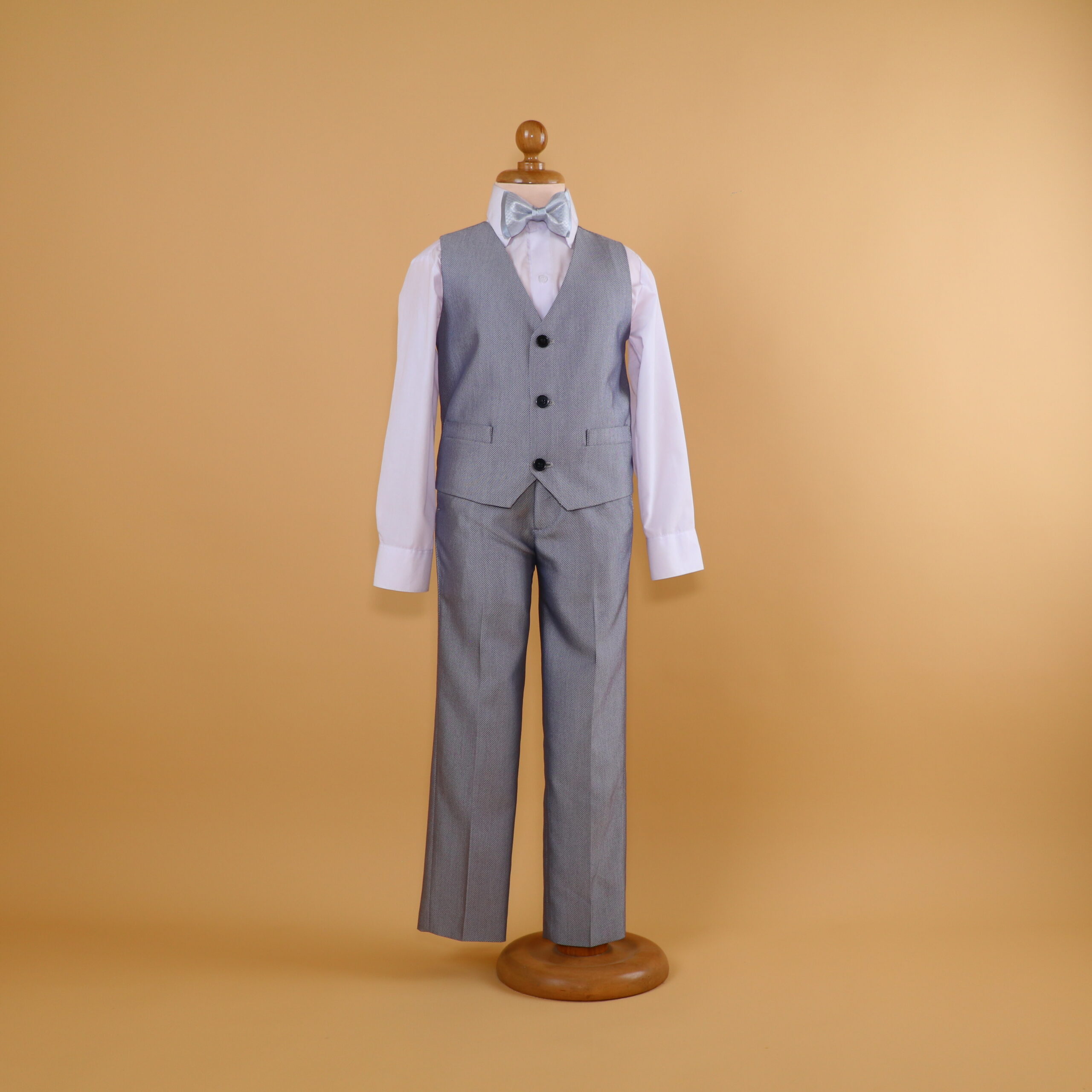 terno plateado para niños - Adrielito 2