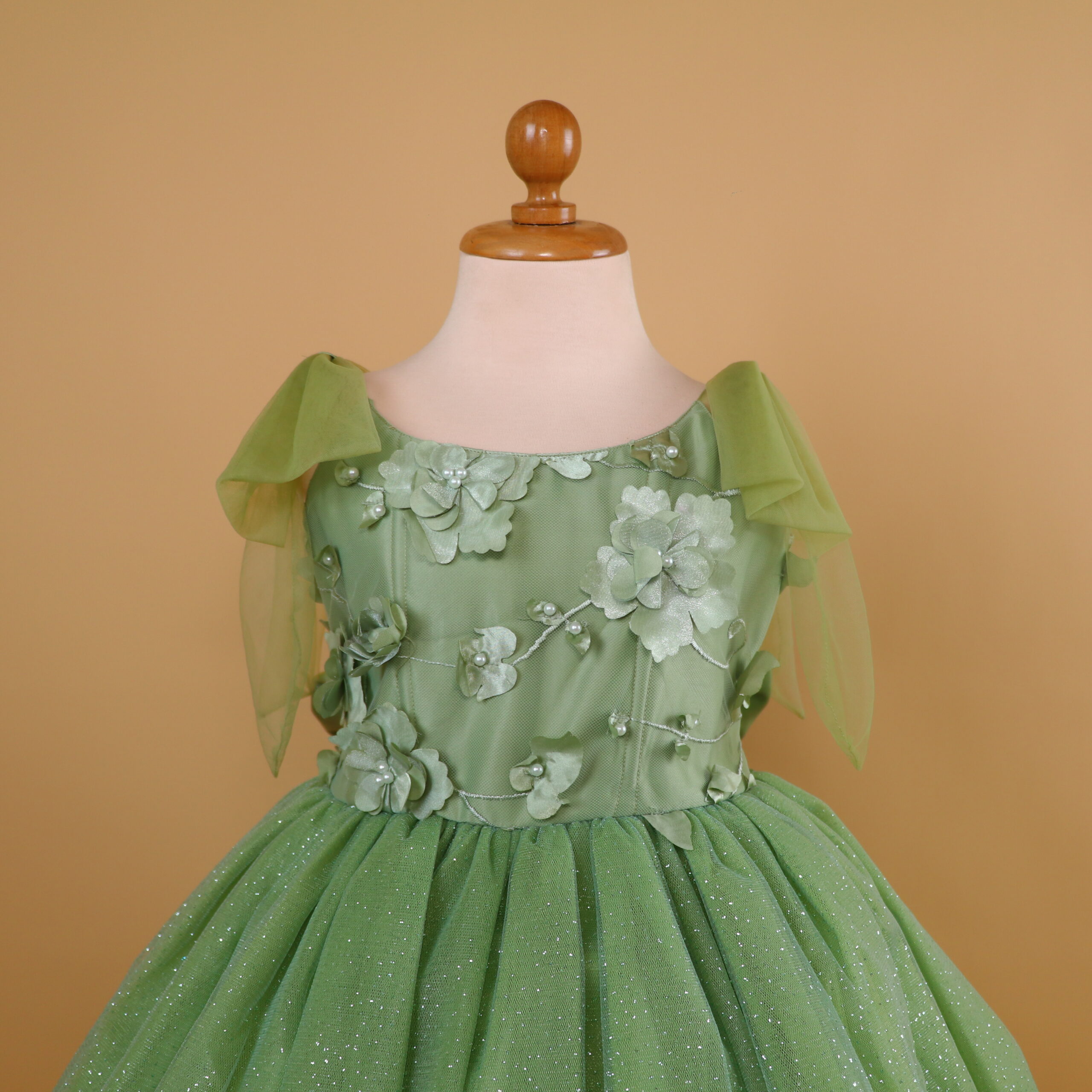 vestido niñas bruselas 3D color verde olivo - Alexa