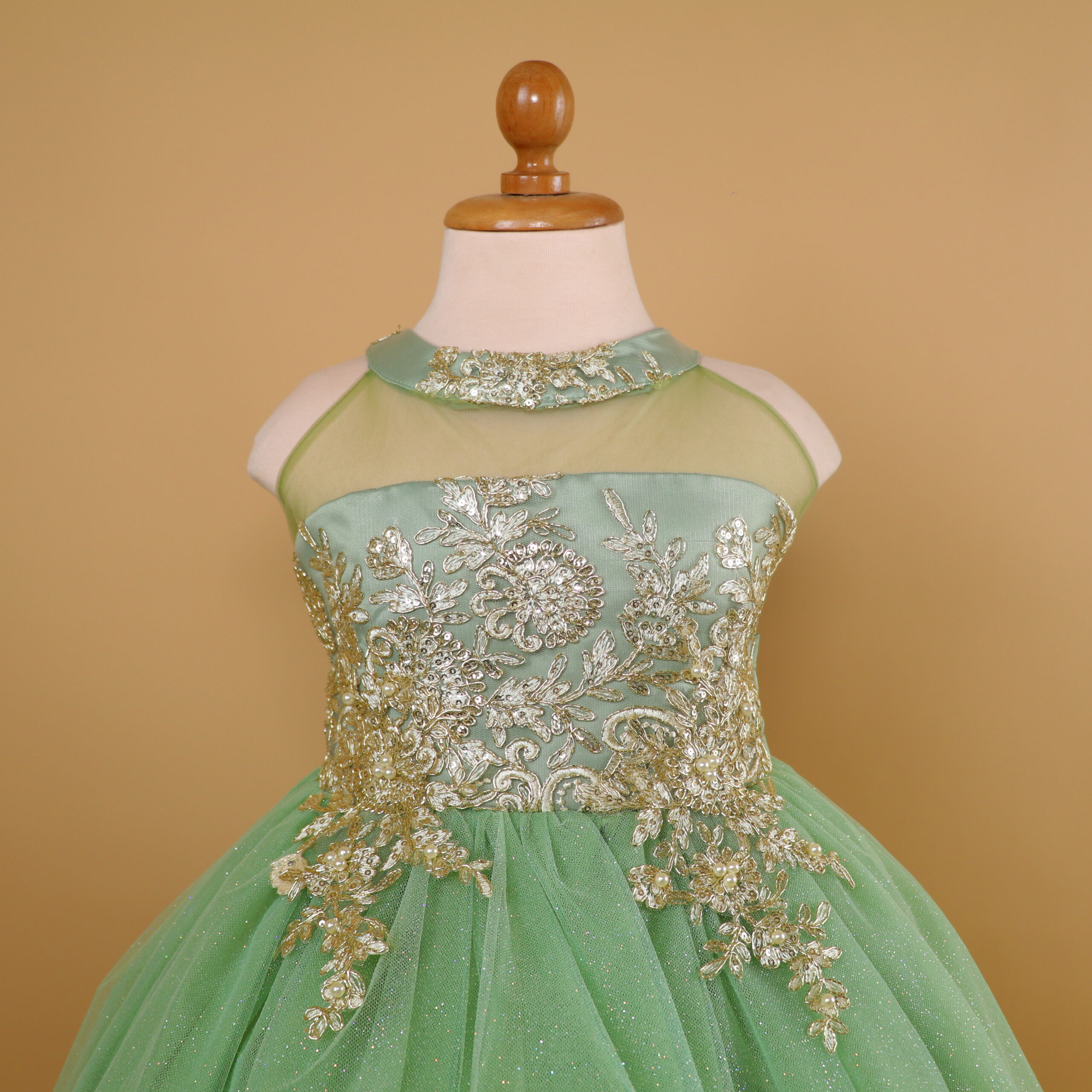 vestido para niñas escote halter color verde olivo - Lizzie vestido para niñas escote halter color verde olivo - Lizzie