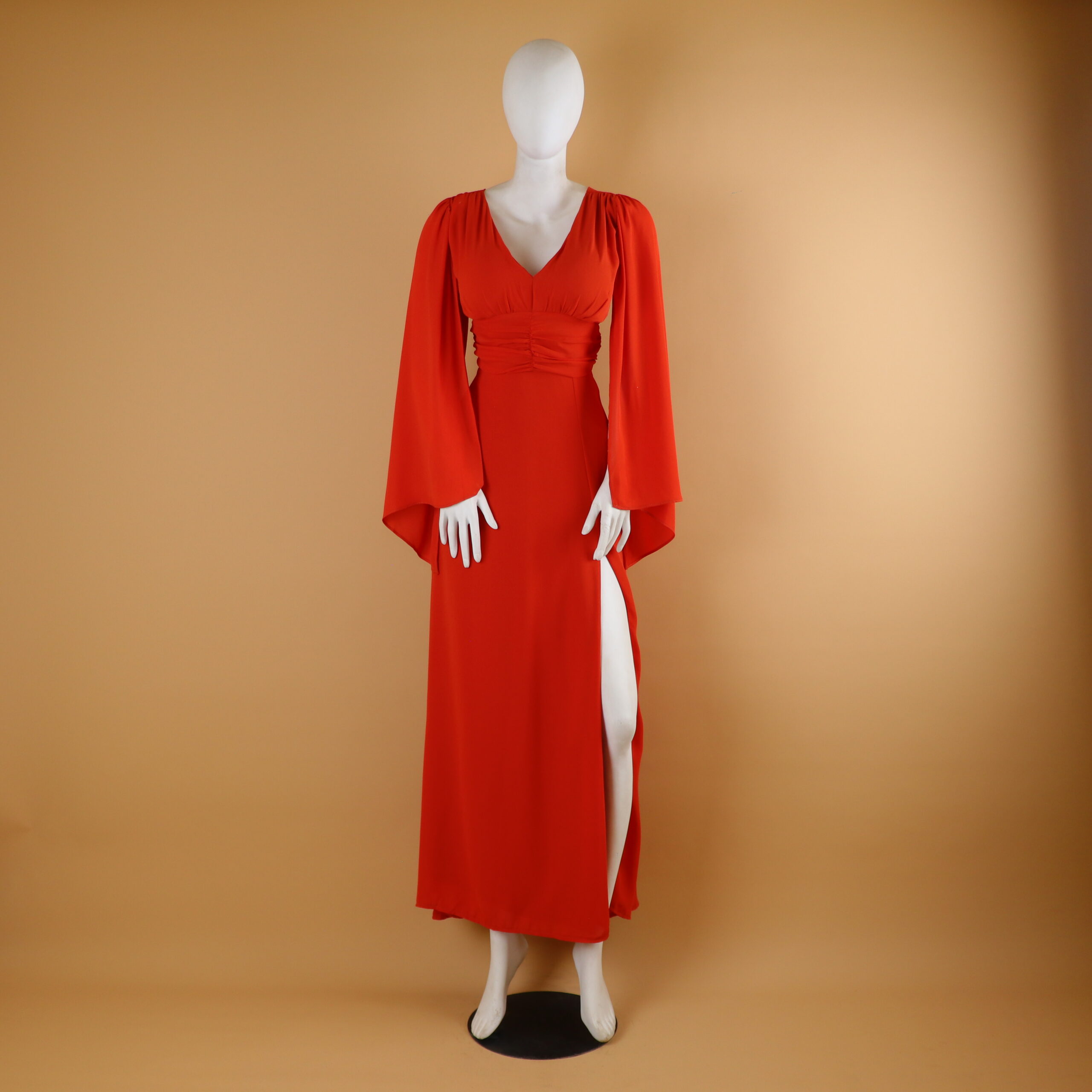 vestido tela gasa caida recta color terracota - Bella