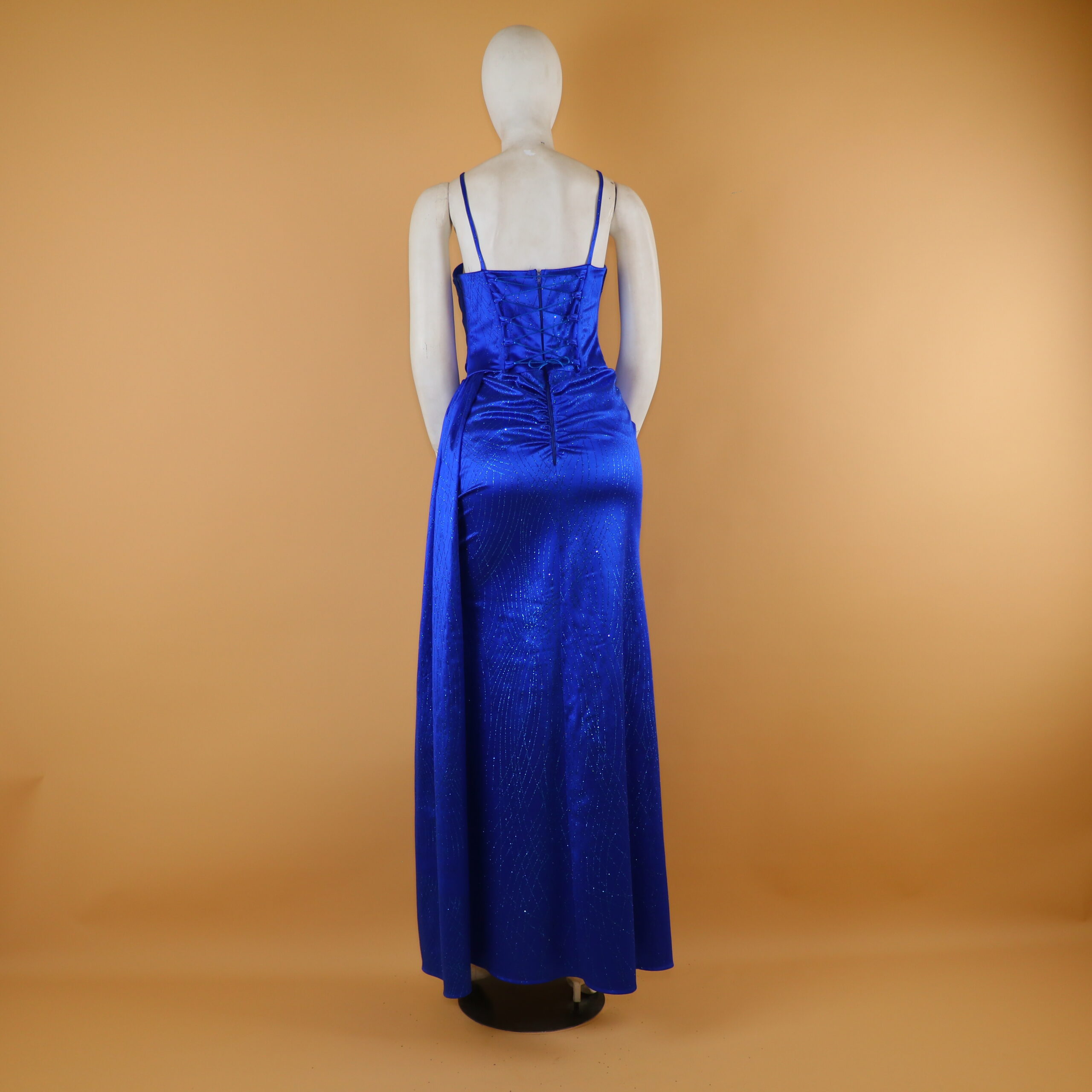 vestido tela saten escarchado con cierre y corset color azul electrico - Sheyla