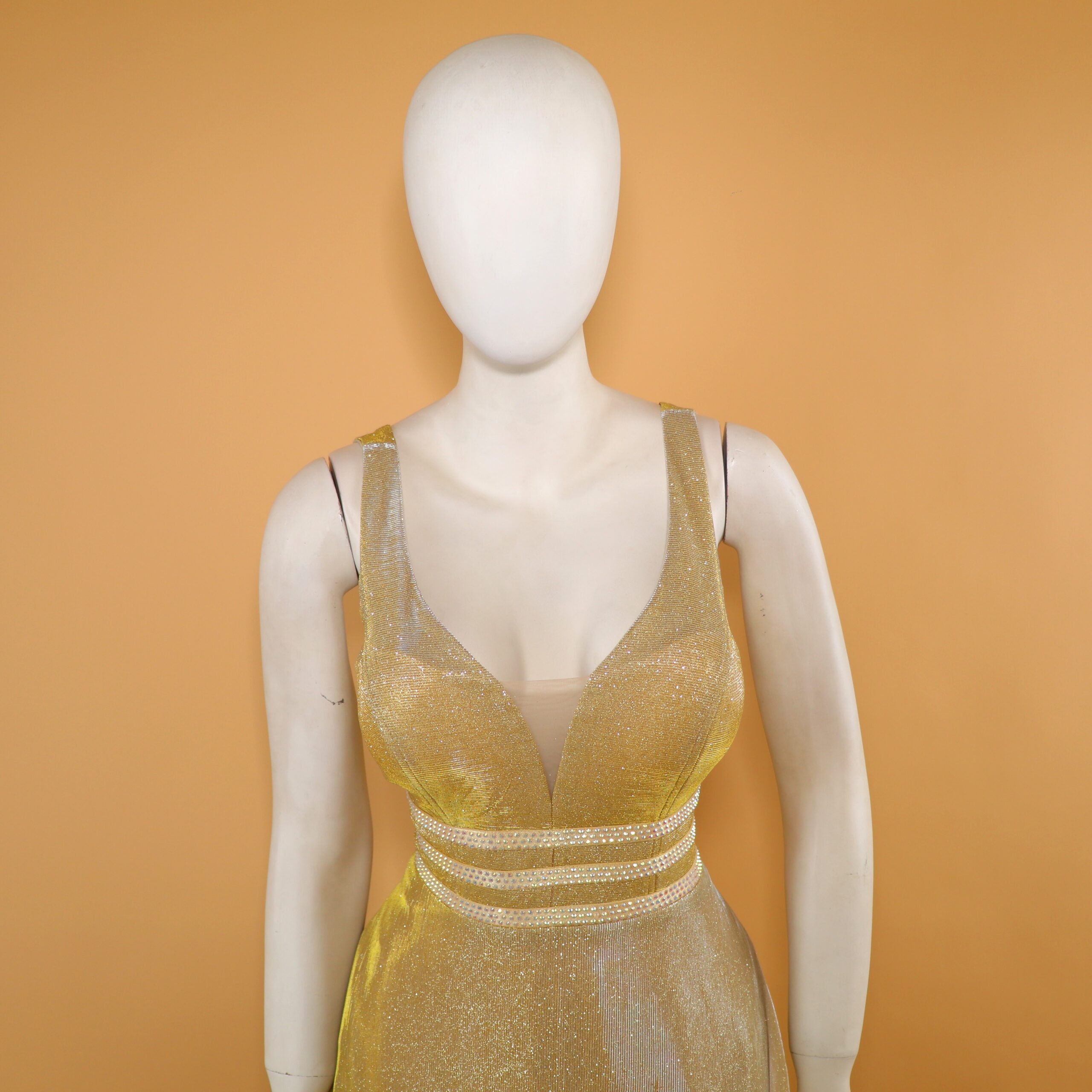 Vestido tela brillo tornazol escote corazon color - Miriam