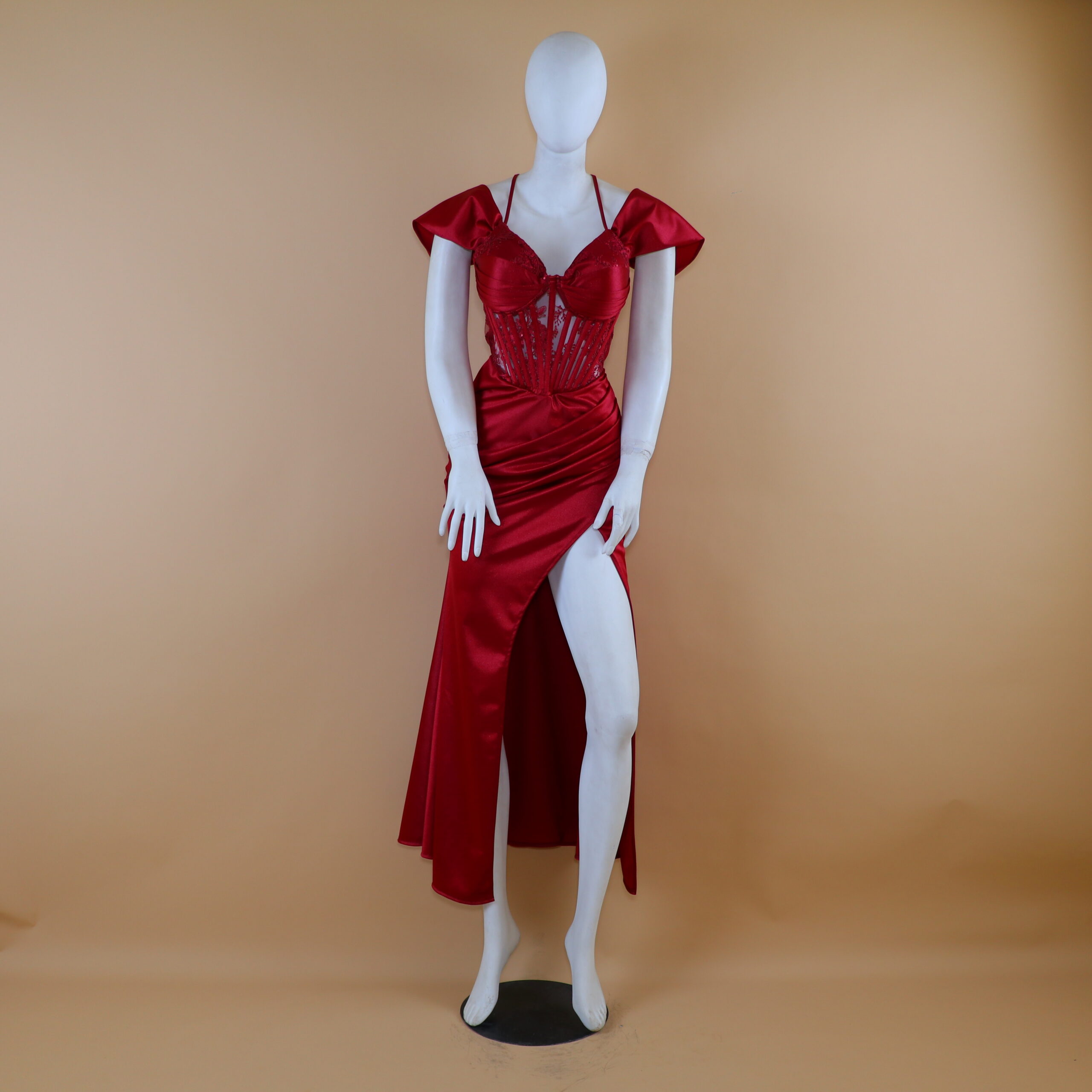 vestido tela saten cintura estilo varillas color vino - Pamela